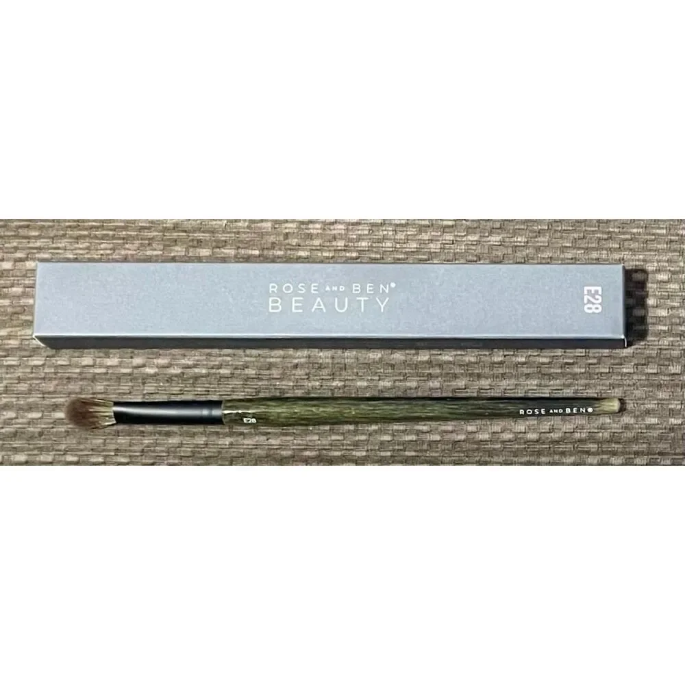 Rose And Ben Beauty E28 Black Multi-Use Shading And Blending Brush